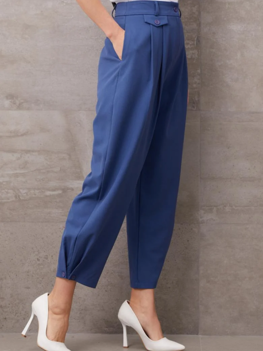 Paçası Düğmeli Yüksek Bel Pantolon Paçası Düğmeli Yüksek Bel Pantolon