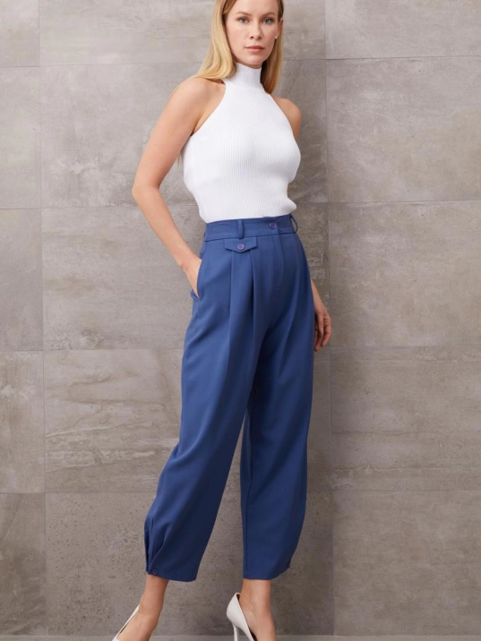 Paçası Düğmeli Yüksek Bel Pantolon Paçası Düğmeli Yüksek Bel Pantolon