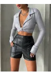 Parçalı Cepli Deri Şort Siyah W26312
