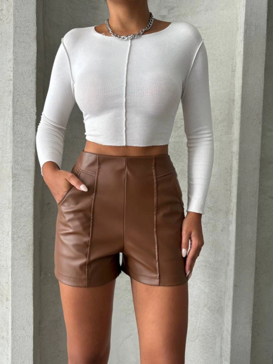 Parçalı cepli deri şort taba w26312 Parçalı cepli deri şort taba w26312