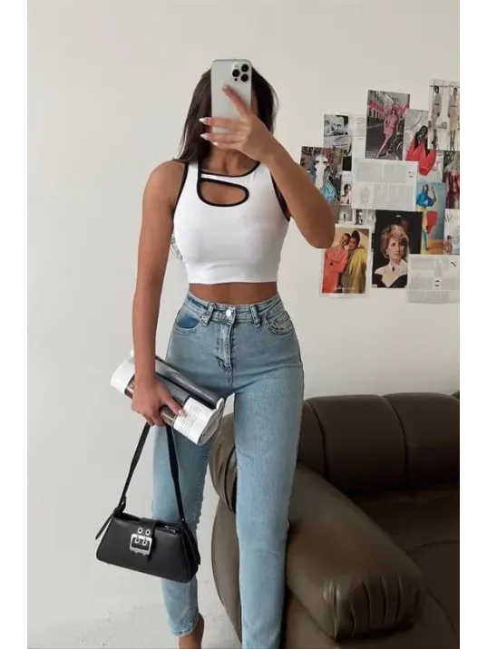 Pencereli Kaşkorse Crop