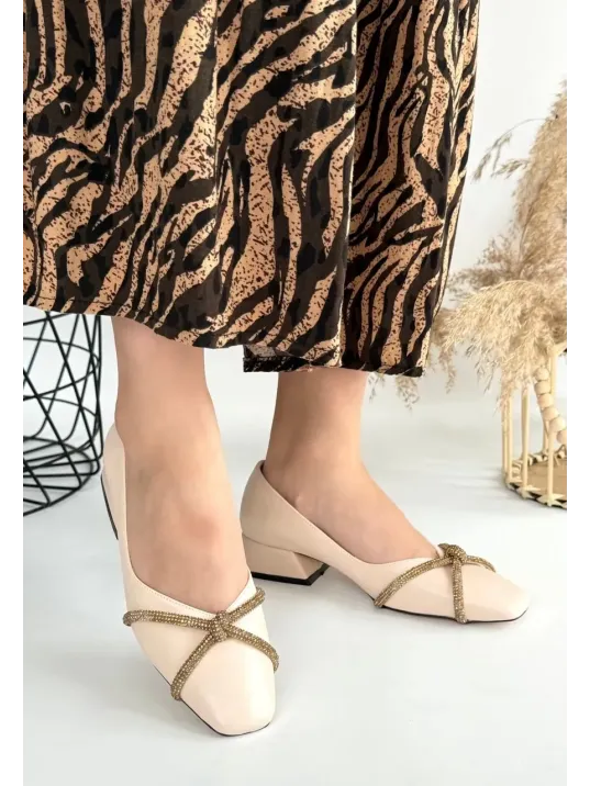 Pety Bej Cilt Topuklu Ayakkabı Pety Bej Cilt Topuklu Ayakkabı