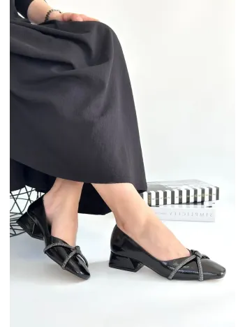 Pety Siyah Rugan Topuklu Ayakkabı Pety Siyah Rugan Topuklu Ayakkabı