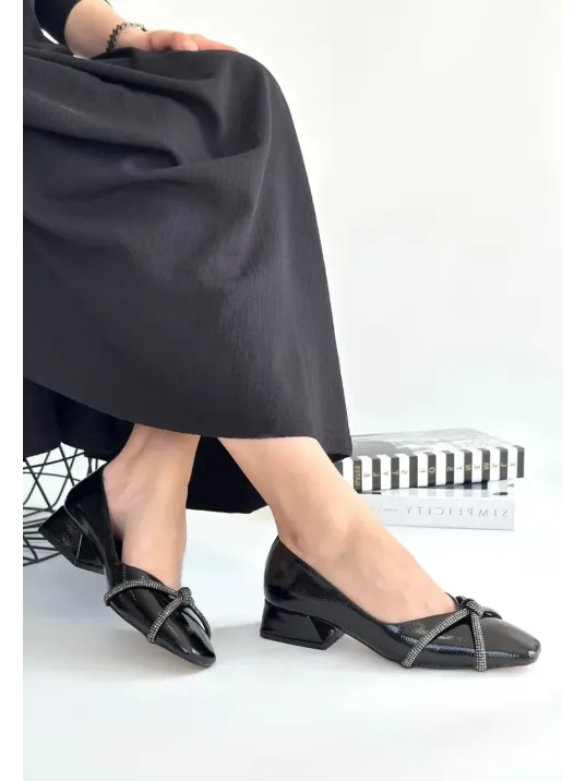 Pety Siyah Rugan Topuklu Ayakkabı Pety Siyah Rugan Topuklu Ayakkabı