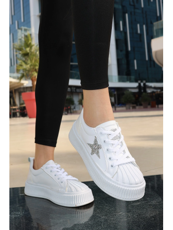 Piata Beyaz Cilt Bağcıklı Spor Ayakkabı Piata Beyaz Cilt Bağcıklı Spor Ayakkabı