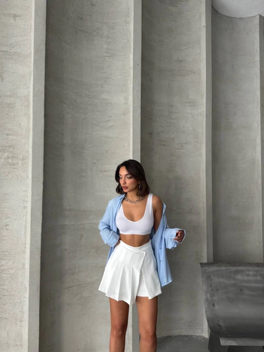 Piliseli düğmeli şort etek beyaz s25813 Piliseli düğmeli şort etek beyaz s25813