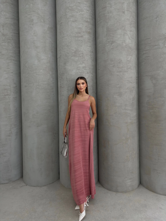 Piliseli uzun elbise