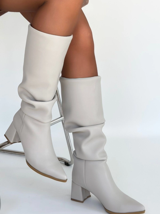 Pitay Bej Cilt Topuklu Çizme