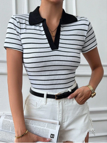 Polo yaka garnili bluz Beyazsiyah Polo yaka garnili bluz Beyazsiyah