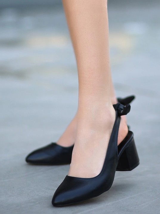 Poly Siyah Cilt Topuklu Ayakkabı Poly Siyah Cilt Topuklu Ayakkabı