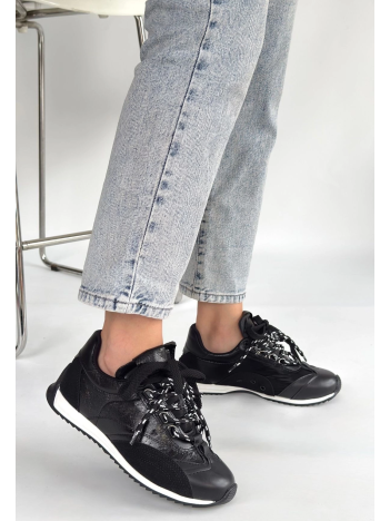 Ranu Siyah Cilt Paraşüt Detaylı Bağcıklı Spor Ayakkabı Ranu Siyah Cilt Paraşüt Detaylı Bağcıklı Spor Ayakkabı