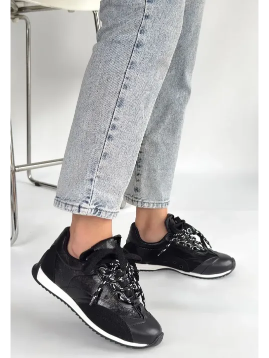 Ranu Siyah Cilt Paraşüt Detaylı Bağcıklı Spor Ayakkabı