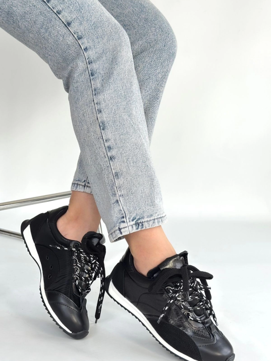 Ranu Siyah Cilt Paraşüt Detaylı Bağcıklı Spor Ayakkabı Ranu Siyah Cilt Paraşüt Detaylı Bağcıklı Spor Ayakkabı