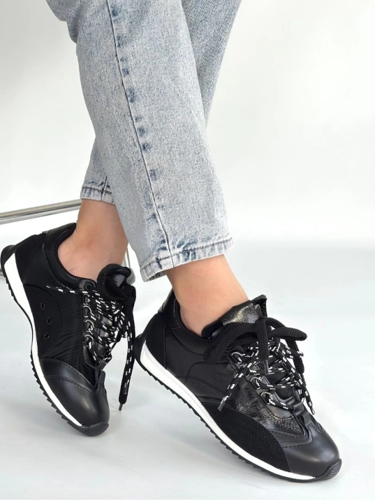Ranu Siyah Cilt Paraşüt Detaylı Bağcıklı Spor Ayakkabı Ranu Siyah Cilt Paraşüt Detaylı Bağcıklı Spor Ayakkabı