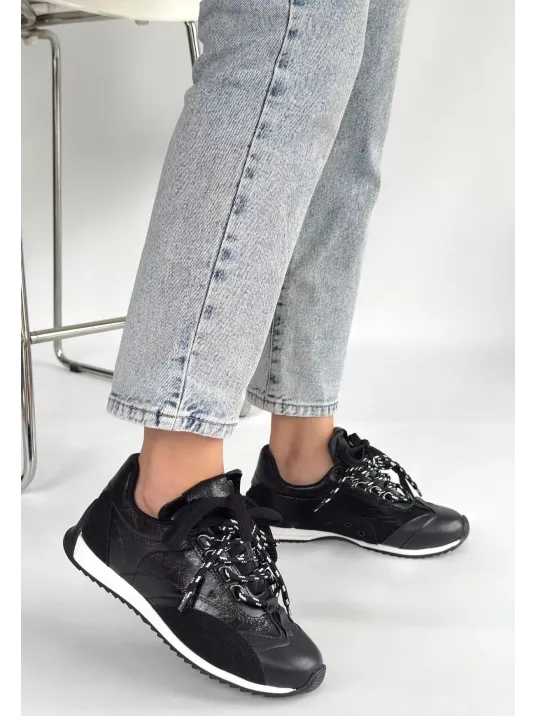 Reat Siyah Cilt Bağcıklı  Paraşüt Detaylı Spor Ayakkabı