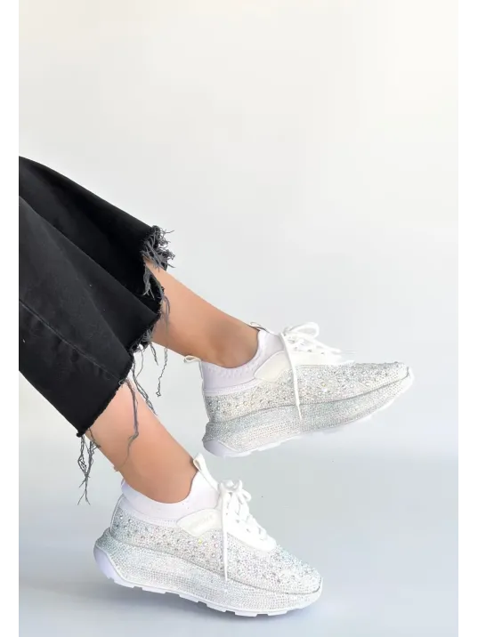 Rimay Beyaz Cilt Boncuk İşlemeli Spor Ayakkabı