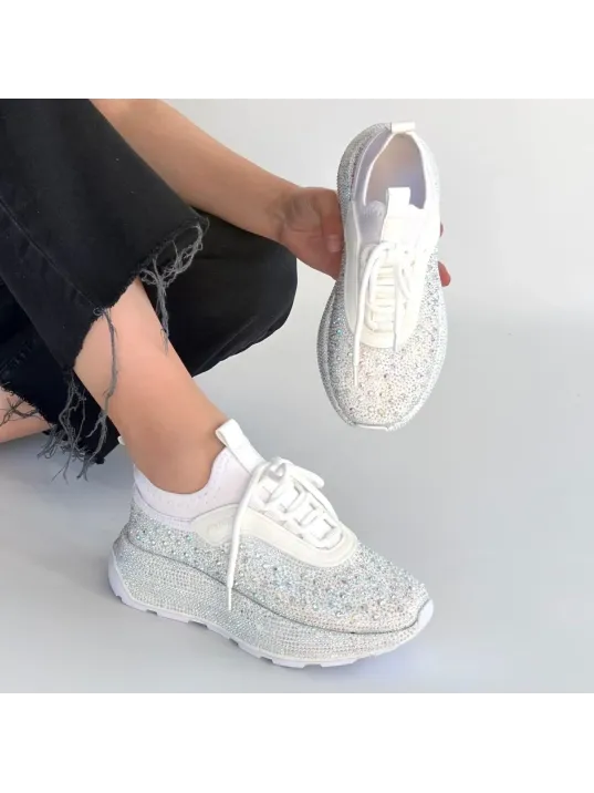 Rimay Beyaz Cilt Boncuk İşlemeli Spor Ayakkabı