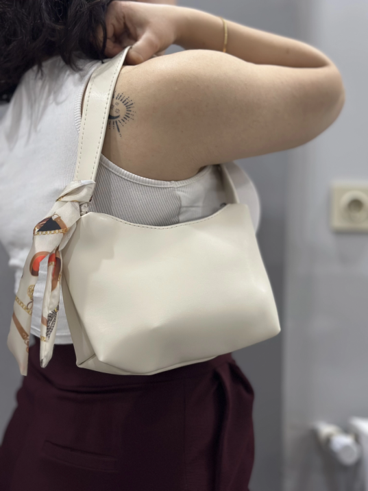 Riwan krem cilt çanta