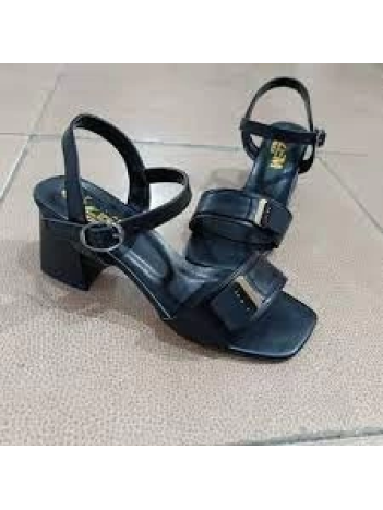 Ruty Siyah Cilt Topuklu Ayakkabı Ruty Siyah Cilt Topuklu Ayakkabı