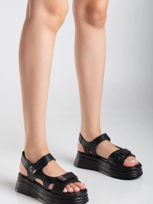 Saide Siyah Cilt Cırt Cırtlı Sandalet Saide Siyah Cilt Cırt Cırtlı Sandalet