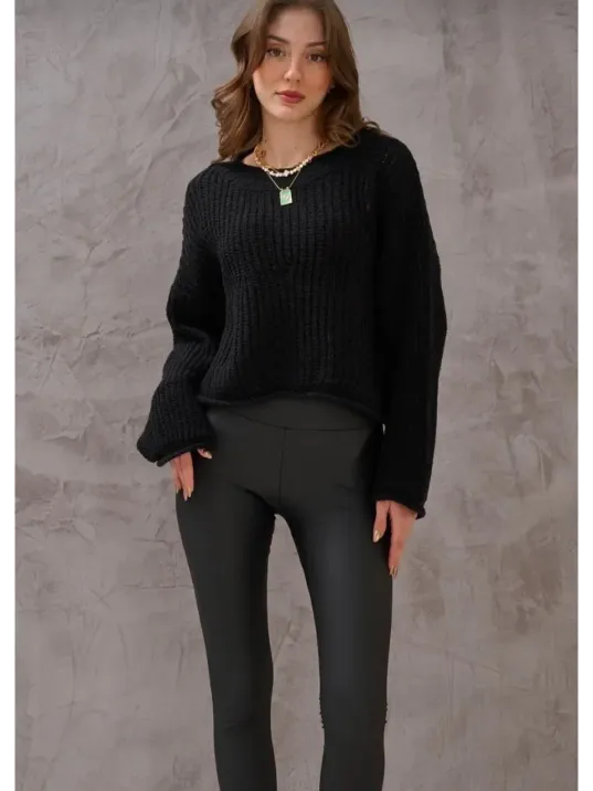 Salaş Delik Detaylı Kazak Siyah