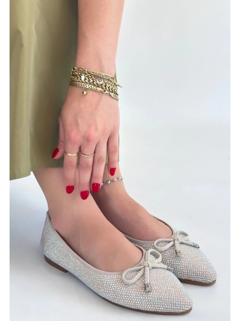 Sarra Bej Saten İşlemeli Babet Ayakkabı Sarra Bej Saten İşlemeli Babet Ayakkabı