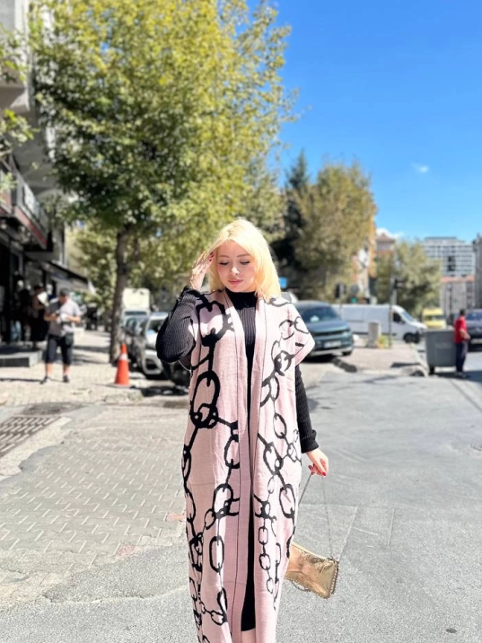 Siyah çizgi desenli elbiseli hırka takım pudra siyah