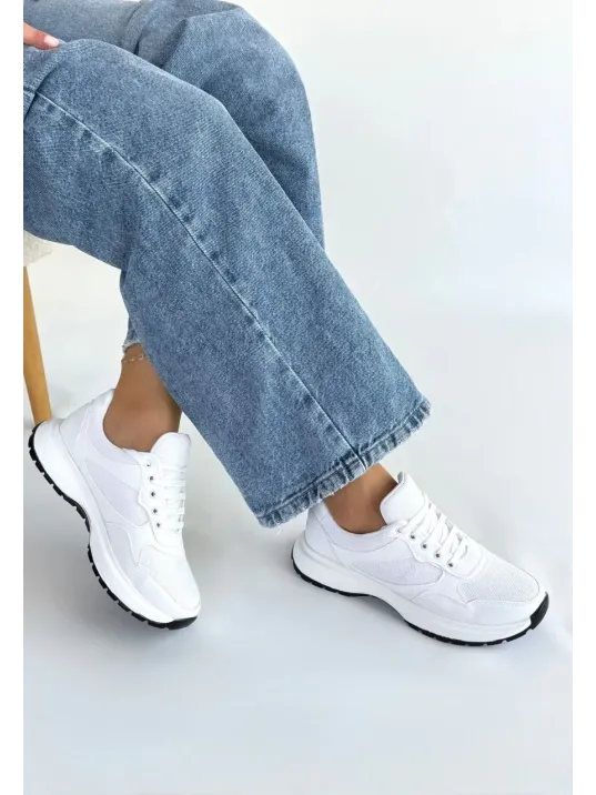 Slar Beyaz Cilt Bağcıklı Spor Ayakkabı Slar Beyaz Cilt Bağcıklı Spor Ayakkabı