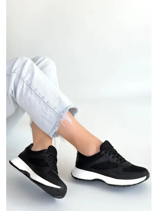 Slar Siyah Cilt Simli Bağcıklı Spor Ayakkabı