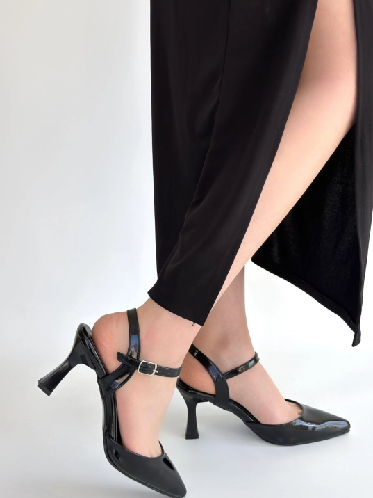 Suden Siyah Rugan Topuklu Ayakkabı