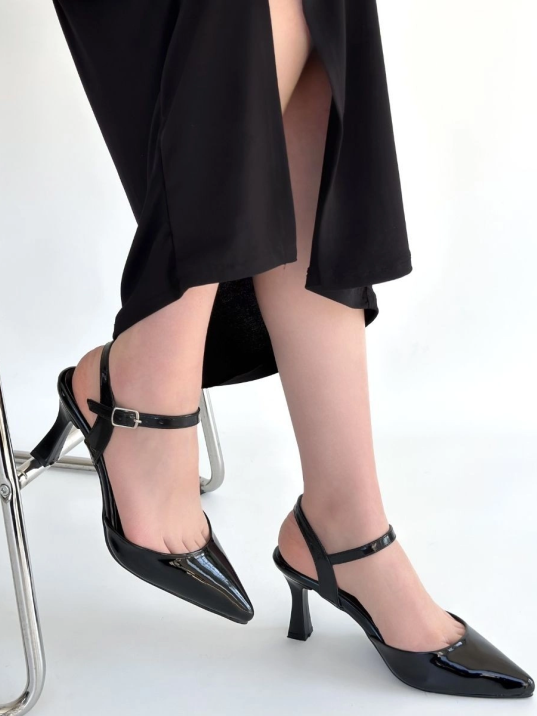 Suden Siyah Rugan Topuklu Ayakkabı