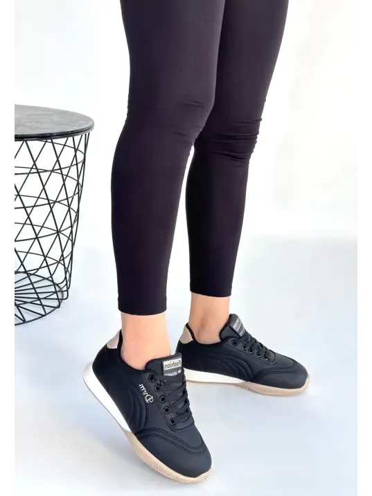 Tawen Siyah Cilt Bej Tabanlı Bağcıklı Spor Ayakkabı Tawen Siyah Cilt Bej Tabanlı Bağcıklı Spor Ayakkabı