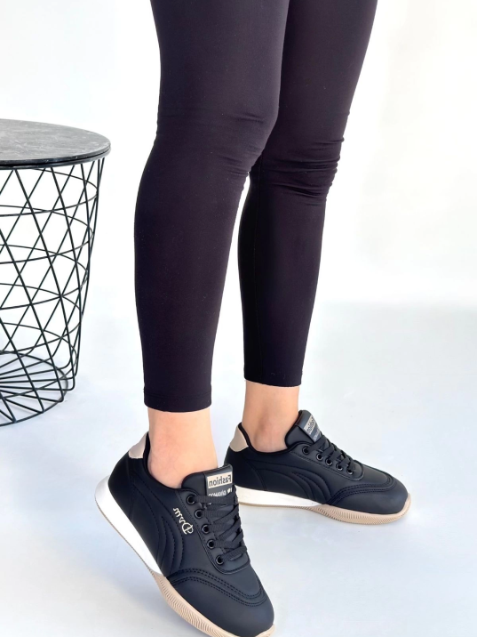 Tawen Siyah Cilt Bej Tabanlı Bağcıklı Spor Ayakkabı