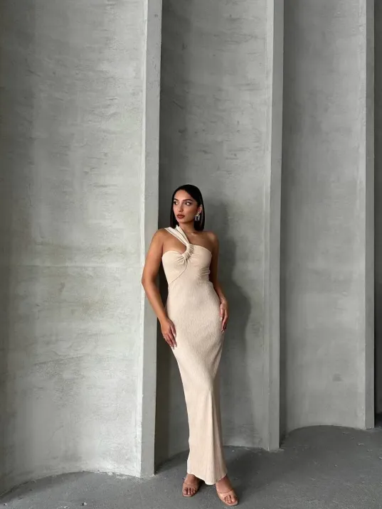 Tek Omuz Pliseli Elbise