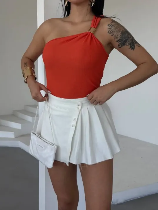 Tek Omuzlu Otoman Kumaş Gold Metal Detaylı Bluz S2311 Tek Omuzlu Otoman Kumaş Gold Metal Detaylı Bluz S2311