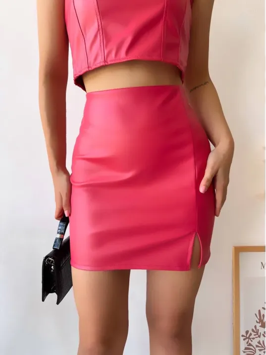 Tek Yırtmaçlı Arkadan Fermuarlı Deri Etek Fuşya S24475