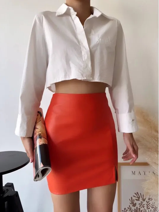 Tek Yırtmaçlı Arkadan Fermuarlı Deri Etek Turuncu S24475