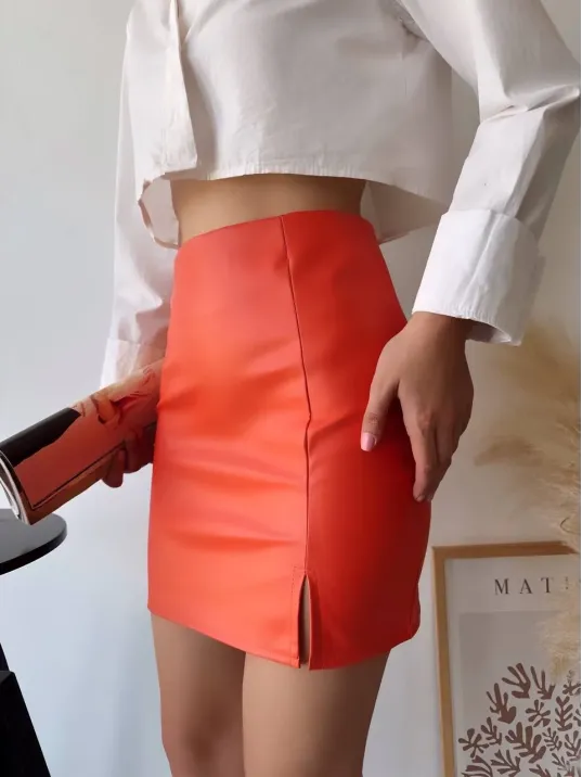 Tek Yırtmaçlı Arkadan Fermuarlı Deri Etek Turuncu S24475