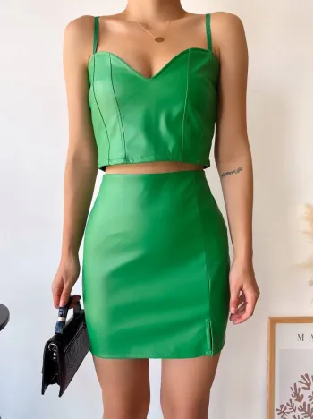 Tek Yırtmaçlı Arkadan Fermuarlı Deri Etek Yeşil S24475