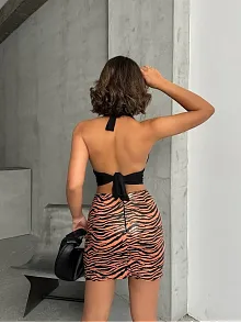 Tek Yırtmaçlı Zebra Desenli Deri Etek Kahvesiyah W24475-s
