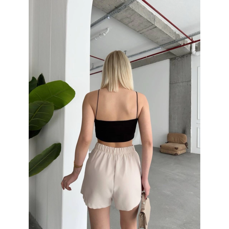 Tek yırtmajlı şort etek Tek yırtmajlı şort etek