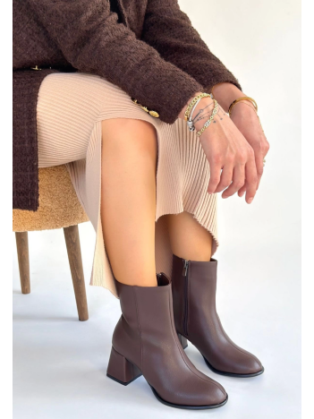 Tendy Kahverengi Cilt Topuklu Bot