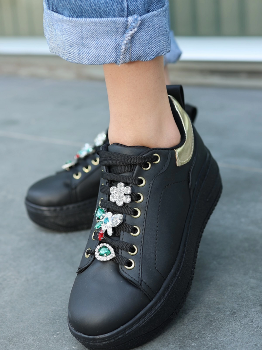 Tenya Siyah Cilt Taşlı Bağcıklı Spor Ayakkabı Tenya Siyah Cilt Taşlı Bağcıklı Spor Ayakkabı