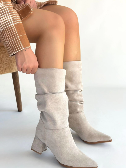 Titen Bej Süet Körüklü Topuklu Çizme Titen Bej Süet Körüklü Topuklu Çizme