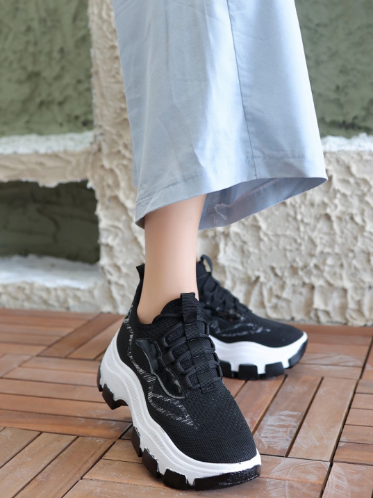 Toga Siyah Triko Bağcıklı Spor Ayakkabı Toga Siyah Triko Bağcıklı Spor Ayakkabı