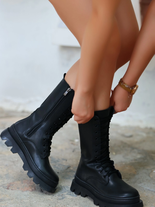 Toir Siyah Cilt Bağcıklı Postal Toir Siyah Cilt Bağcıklı Postal