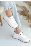 Tone Beyaz Cilt Bağcıklı Spor Ayakkabı Tone Beyaz Cilt Bağcıklı Spor Ayakkabı