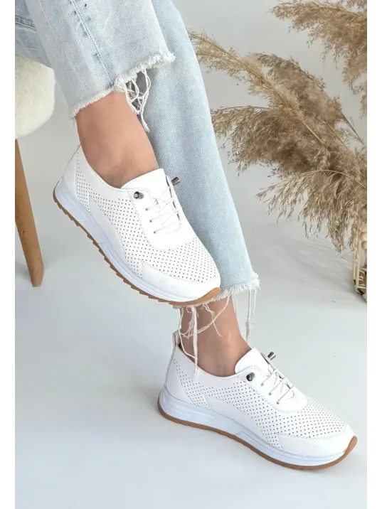 Tone Beyaz Cilt Bağcıklı Spor Ayakkabı Tone Beyaz Cilt Bağcıklı Spor Ayakkabı