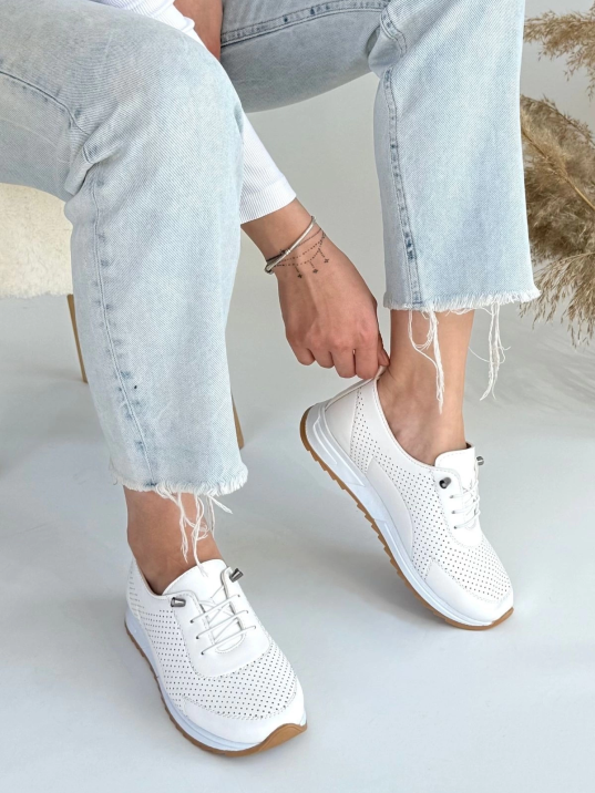 Tone Beyaz Cilt Bağcıklı Spor Ayakkabı Tone Beyaz Cilt Bağcıklı Spor Ayakkabı