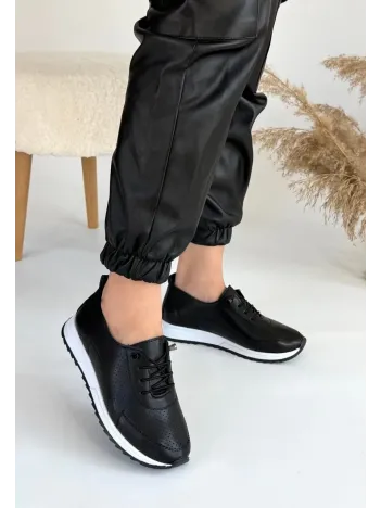 Tone Siyah Cilt Bağcıklı Spor Ayakkabı